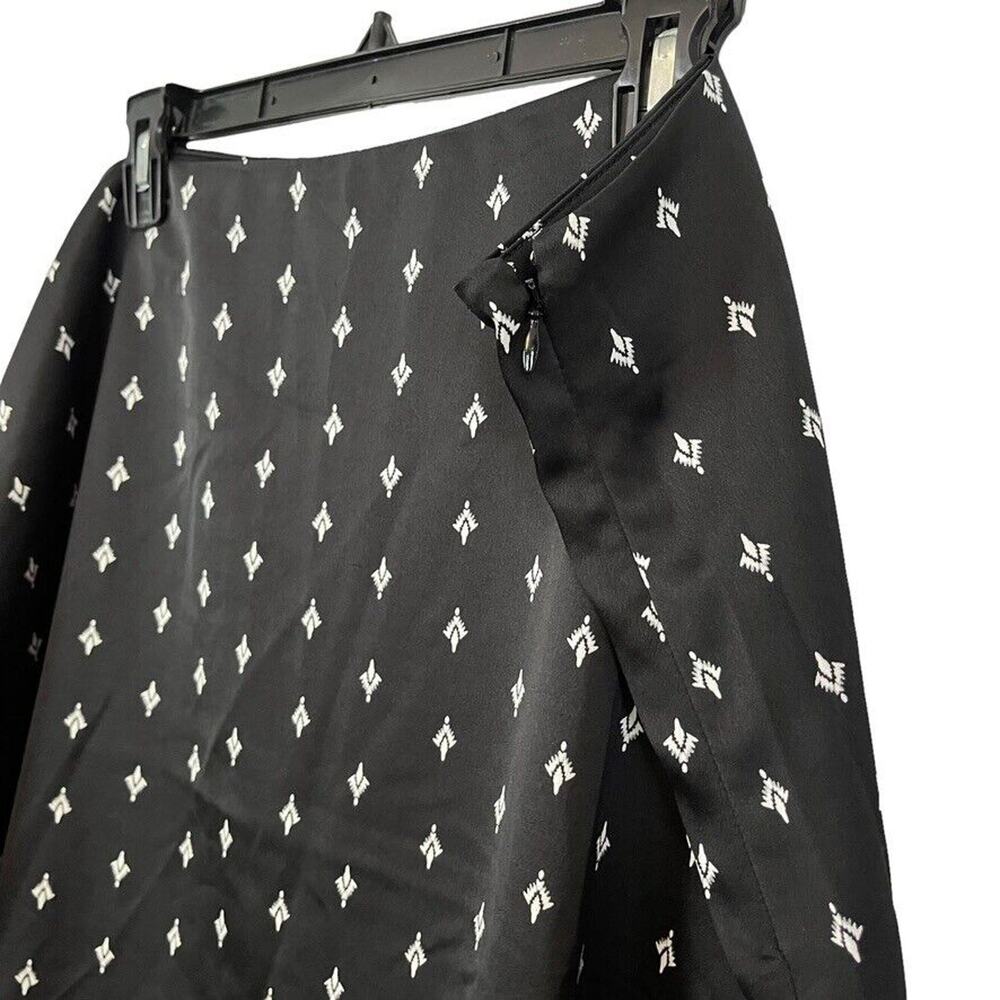 Ann Taylor Loft Plus Womens Black White Satin Midi Flare Side Zip Skirt sz 18 - Picture 10 of 15